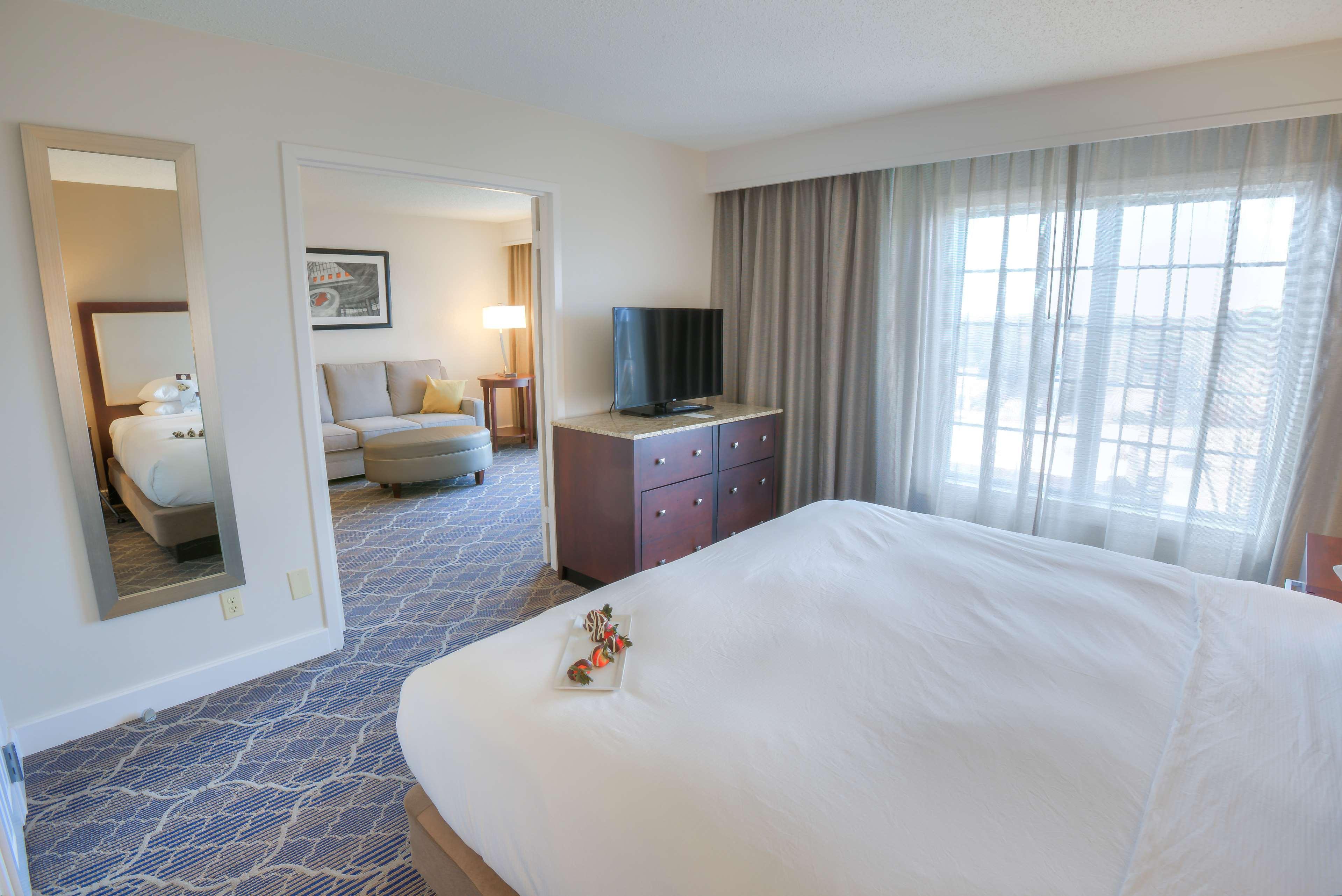 Doubletree Suites By Hilton At The Battery Atlanta Smyrna Luaran gambar