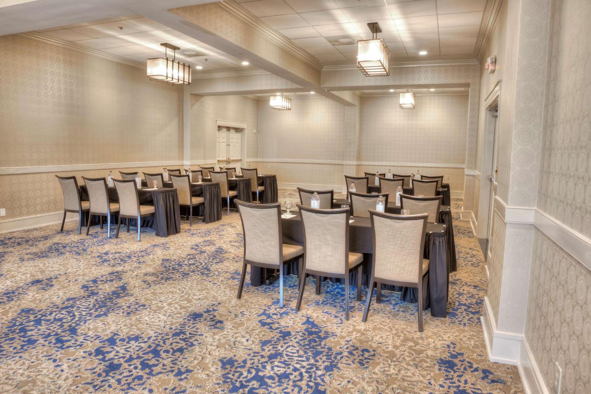 Doubletree Suites By Hilton At The Battery Atlanta Smyrna Luaran gambar